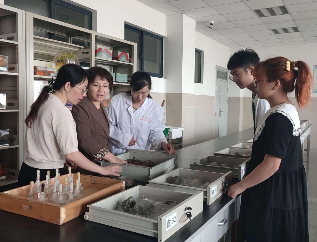 女优a片
